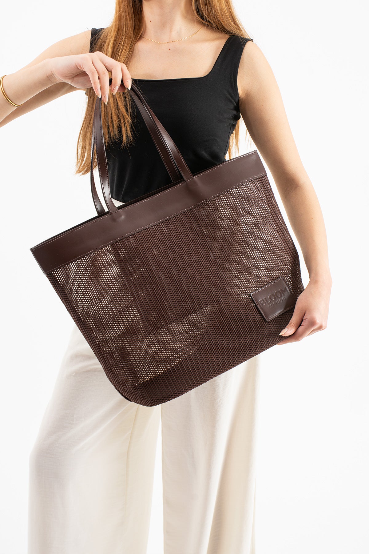 Muse in brown