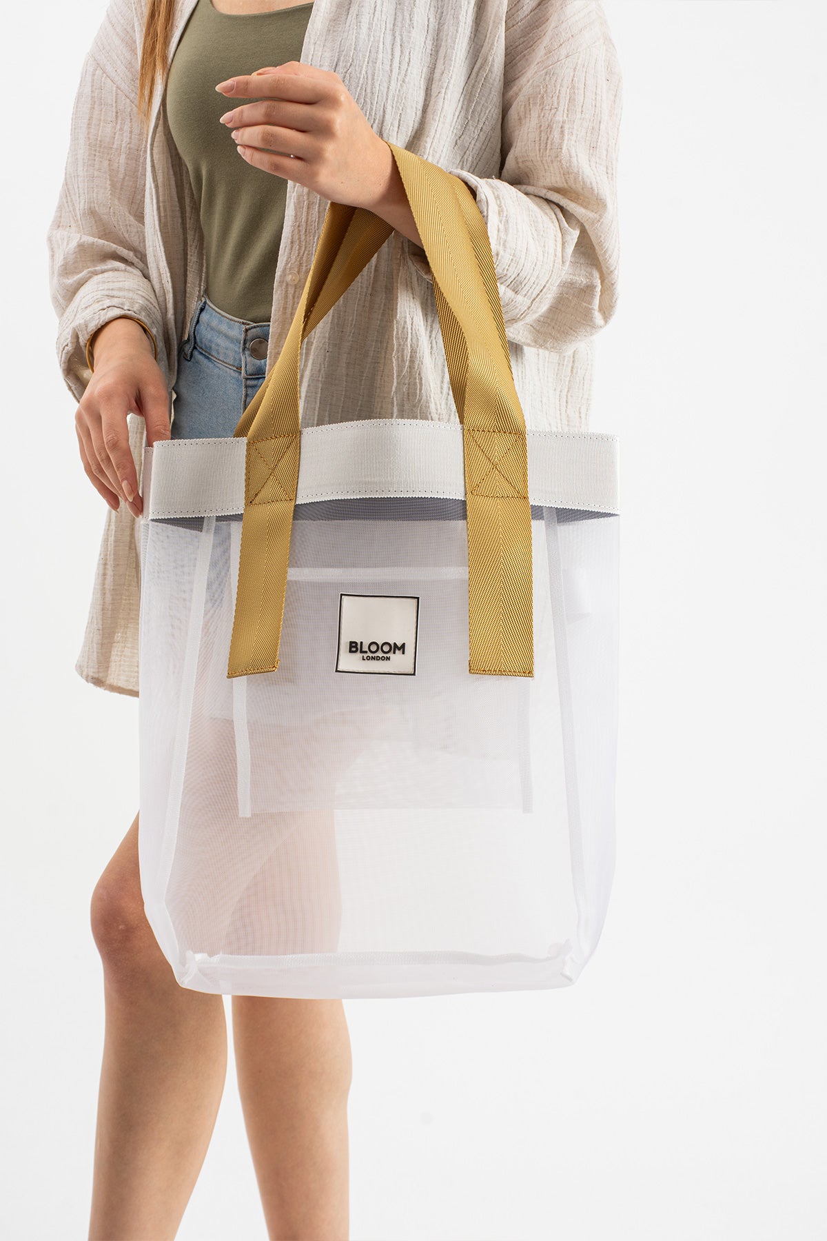 Mesh in white | gold