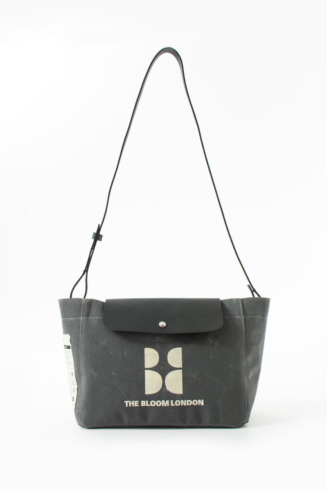 Clutch bag platinum