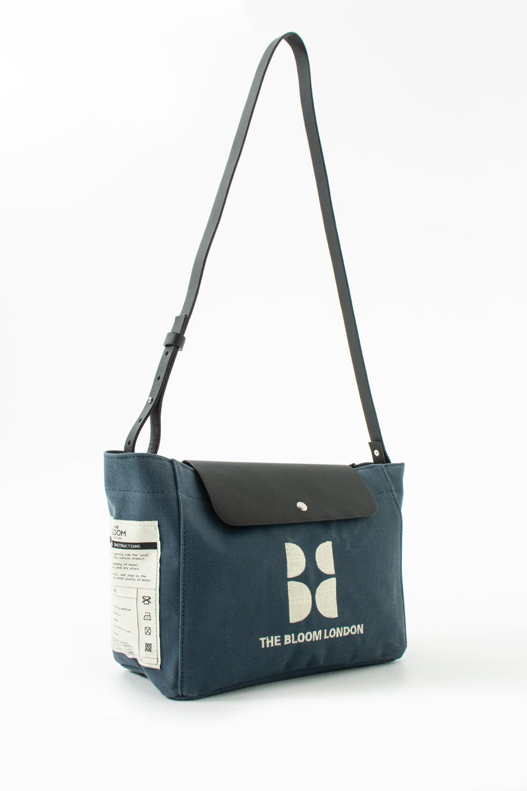 Clutch bag dark blue