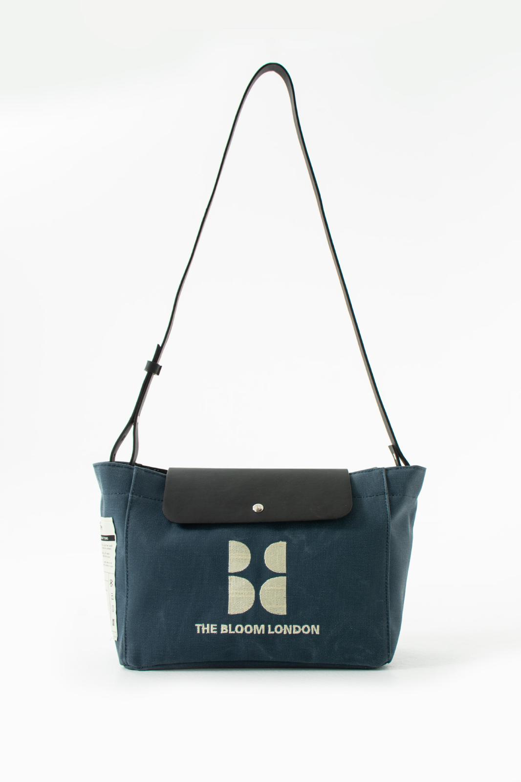 Clutch bag dark blue