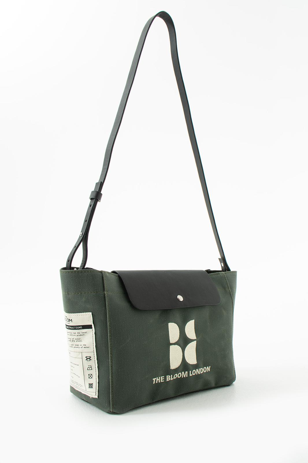 Clutch bag dark green
