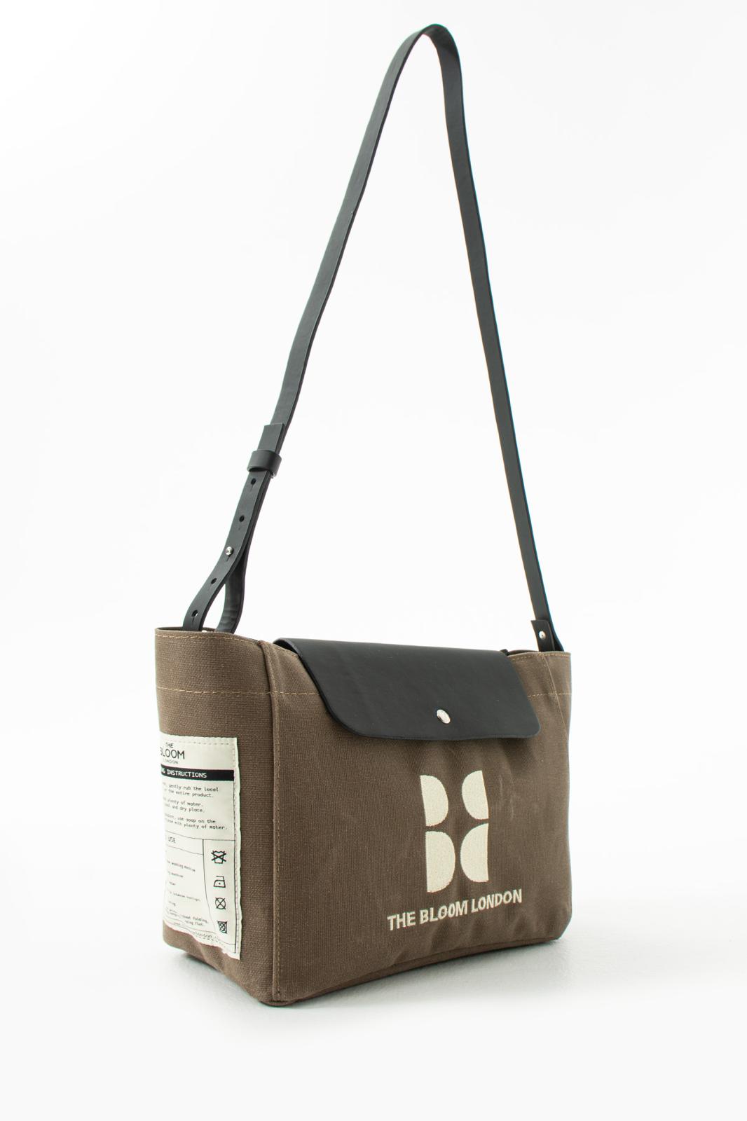 Clutch bag buff tan