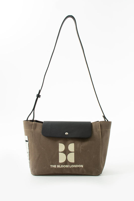 Clutch bag buff tan